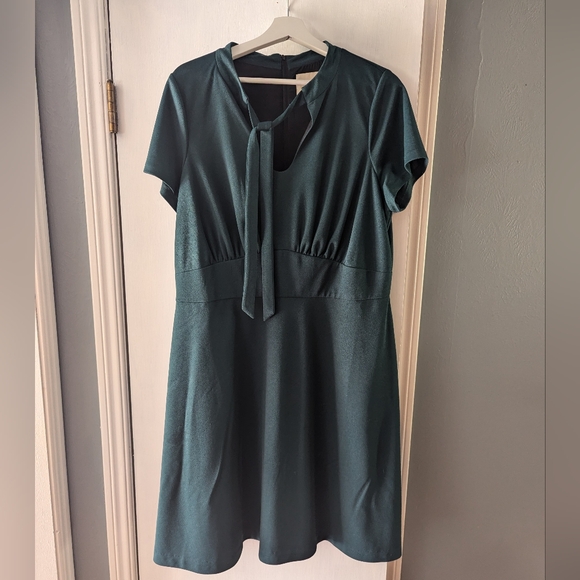 Green Modcloth dress - Picture 1 of 3